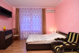 Квартира посуточно в Львове на ул. Щекавицкая, 30/39