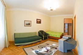 Квартира посуточно в Львове на ул. Семьи Хохловых, 6