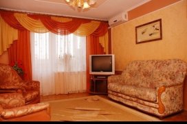 Квартира посуточно в Львове на ул. Лычаковская, 16