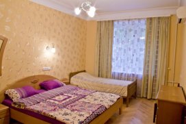 Квартира посуточно в Львове на ул. Киквидзе, 4
