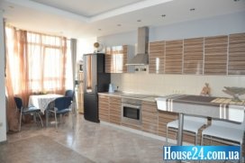 Квартира посуточно в Львове на ул. Дегтяревская, 25А