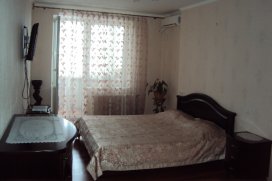 Квартира посуточно в Львове на ул. Михаила Драгоманова, 1