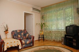 Квартира посуточно в Львове на пл. Рынок, 27