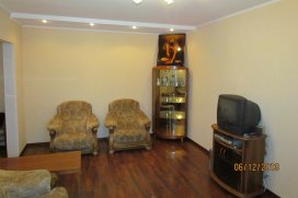 Квартира посуточно в Львове на ул. Героев Днепра, 51