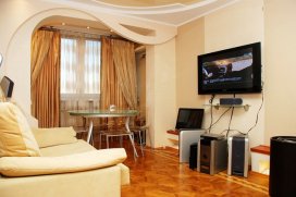 Квартира посуточно в Львове на ул. Березняковская, 38