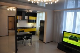 Квартира посуточно в Львове на ул. Бориса Гмыри, 4